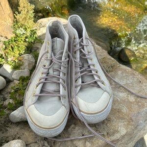 Adidas high top shoes size 8 US